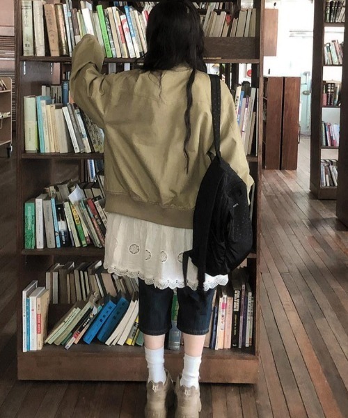 FLINEA（フリネア）の「スタンドカラーリラックスジャケット（スタジャン・レディース・モカ/カーキ・FREE）」の12枚目の写真