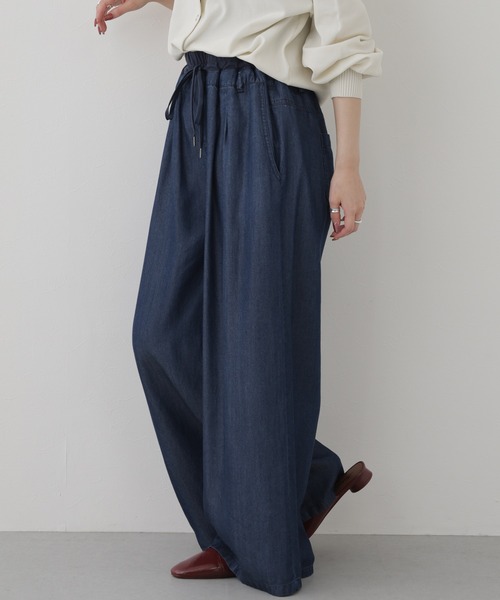 EGLANTINE(エグランティーヌ)の「EGLANTINE セルロースダンガリーパンツ(デニムパンツ・レディース・ブルー/インディゴブルー・38)」の18枚目の写真
