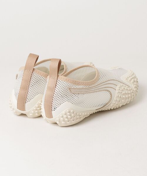 PUMA（プーマ）の「PUMA W MOSTRO FLEX MESH 40321402（スニーカー・メンズ・ホワイト・23cm）」の2枚目の写真