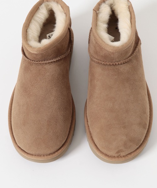 UGG(アグ)の「『WEB限定』UGG CLASSIC ULTRA MINI(ブーツ・レディース・キャメル/ブラック・6/7/8)」の14枚目の写真