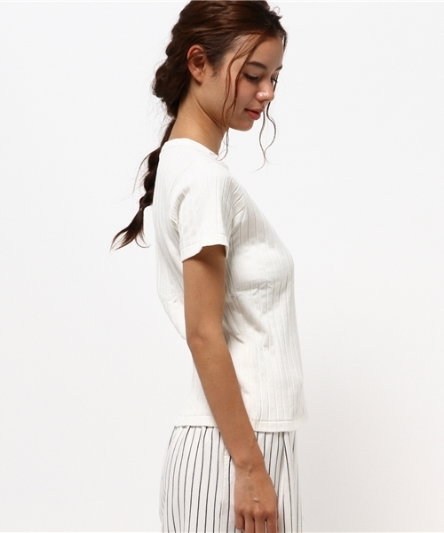 earth music&ecology(アースミュージックアンドエコロジー)の「ワイドリブ半袖プルオーバー(Tシャツ/カットソー・レディース・ネイビー/オフホワイト/ブラック/カーキ・MEDIUM/SMALL)」の15枚目の写真