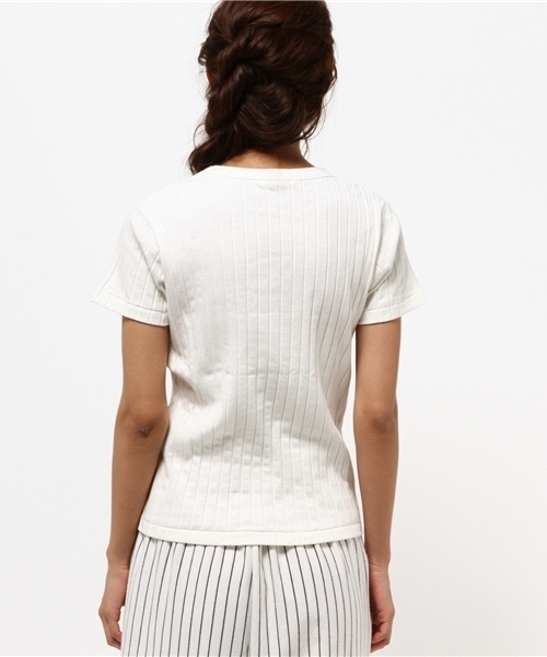 earth music&ecology(アースミュージックアンドエコロジー)の「ワイドリブ半袖プルオーバー(Tシャツ/カットソー・レディース・ネイビー/オフホワイト/ブラック/カーキ・MEDIUM/SMALL)」の16枚目の写真