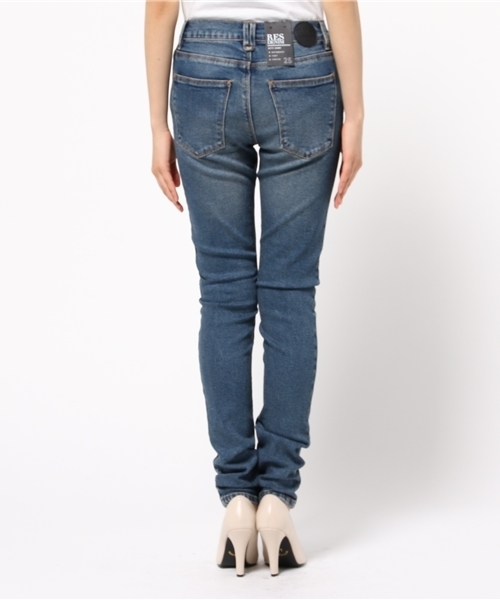 ROOPTOKYO(ループトウキョウ)の「RES DENIM/レスデニム KITTY SKINNY スキニーパンツ インディゴブルー ストレッチ(デニムパンツ・レディース・インディゴブルー・25inch/26inch)」の7枚目の写真