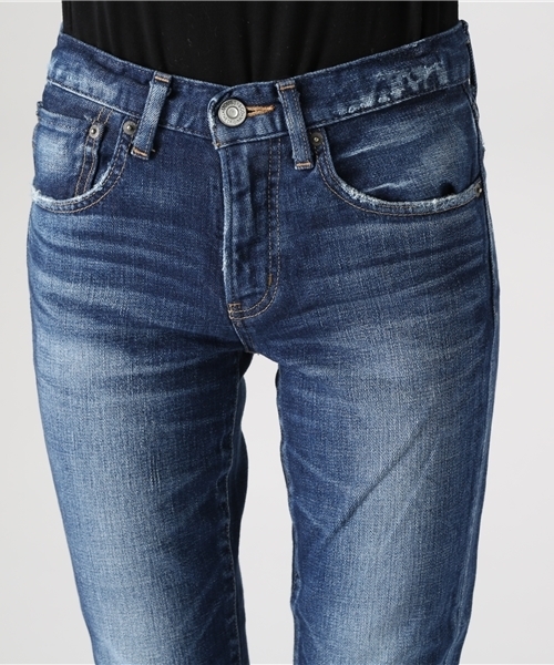 MOUSSY（マウジー）の「iSKO COMFORT Madeline SKINNY（デニムパンツ・レディース・ブルー・24inch/23inch/26inch/27inch/25inch）」の5枚目の写真