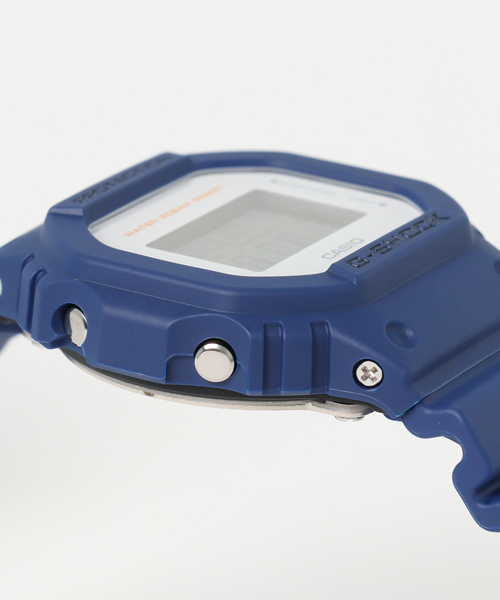 G-SHOCK(ジーショック)の「G-SHOCK / ミリタリーカラー / DW-5600M-2JF / Gショック(アナログ腕時計・メンズ・ネイビー・FREE)」の3枚目の写真