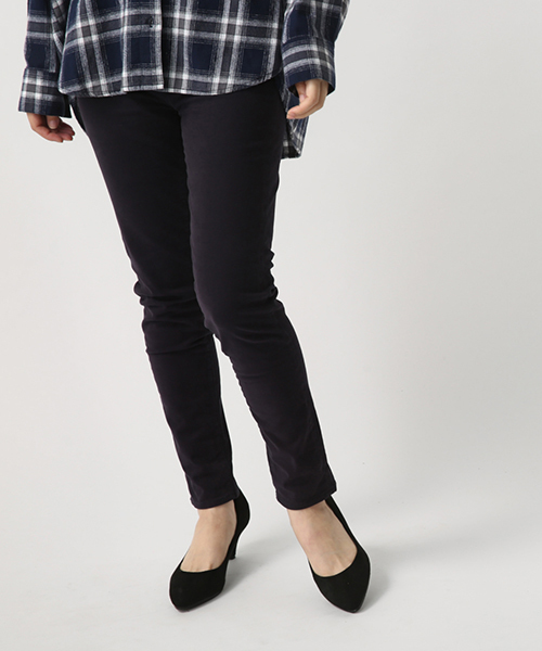 AZUL by moussy（アズールバイマウジー）の「ROYOスキニーパンツ（その他パンツ・レディース・ネイビー/ブラック/ボルドー・LARGE/MEDIUM/SMALL/X-SMALL）」の3枚目の写真