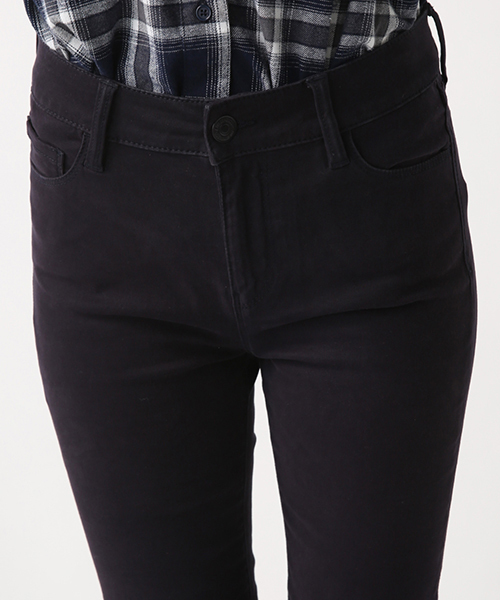 AZUL by moussy（アズールバイマウジー）の「ROYOスキニーパンツ（その他パンツ・レディース・ネイビー/ブラック/ボルドー・LARGE/MEDIUM/SMALL/X-SMALL）」の12枚目の写真