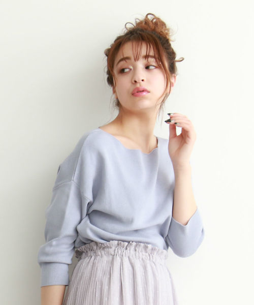 FREE'S MART（フリーズマート）の「総針裾ダーツコンパクトニット（ニット/セーター・レディース・ホワイト/ホワイト系その他/パープル/ブルー・FREE）」の3枚目の写真