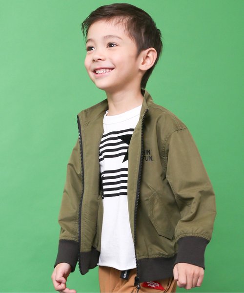 BREEZE（ブリーズ）の「バックプリントブルゾン（ブルゾン・キッズ・ライトグレー/ブラック/カーキ・90/80/100/110/120/130/140）」の3枚目の写真