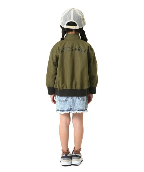 BREEZE（ブリーズ）の「バックプリントブルゾン（ブルゾン・キッズ・ライトグレー/ブラック/カーキ・90/80/100/110/120/130/140）」の6枚目の写真