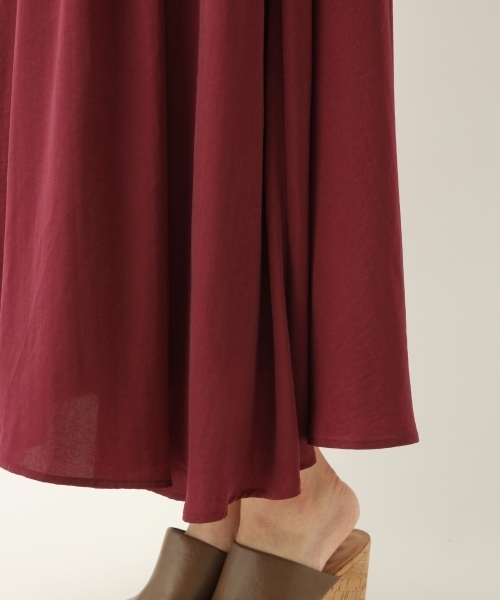A part by（アパートバイ）の「Pギャザーマキシスカート 801525（スカート・レディース・ベージュ/ボルドー・FREE）」の12枚目の写真