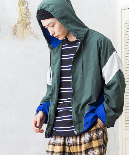 WEGO(ウィゴー)の「WEGO/フーデッドナイロンブルゾン(ナイロンジャケット・メンズ・ネイビー/ダークグリーン/ブラック・MEDIUM/LARGE)」の1枚目の写真