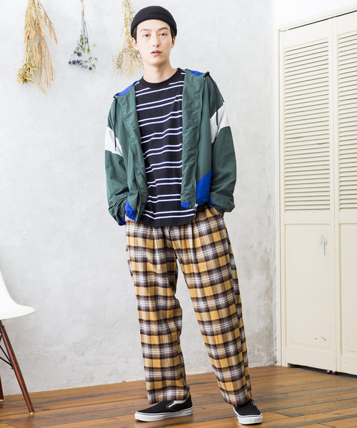 WEGO(ウィゴー)の「WEGO/フーデッドナイロンブルゾン(ナイロンジャケット・メンズ・ネイビー/ダークグリーン/ブラック・MEDIUM/LARGE)」の8枚目の写真