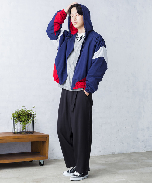 WEGO(ウィゴー)の「WEGO/フーデッドナイロンブルゾン(ナイロンジャケット・メンズ・ネイビー/ダークグリーン/ブラック・MEDIUM/LARGE)」の13枚目の写真