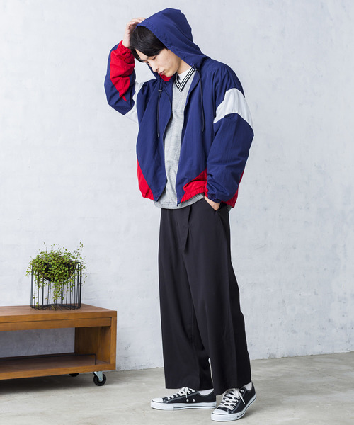 WEGO(ウィゴー)の「WEGO/フーデッドナイロンブルゾン(ナイロンジャケット・メンズ・ネイビー/ダークグリーン/ブラック・MEDIUM/LARGE)」の14枚目の写真