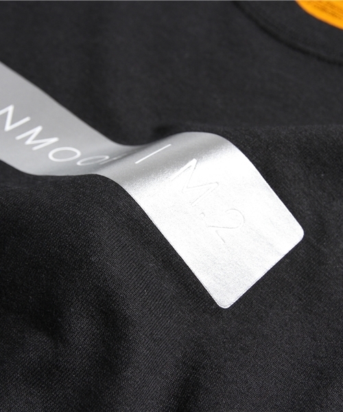WHO'S WHO gallery(フーズフーギャラリー)の「【VANMOOF】リフレクターボックスロゴTEE(Tシャツ/カットソー・メンズ・ホワイト/ブラック・MEDIUM/LARGE)」の4枚目の写真