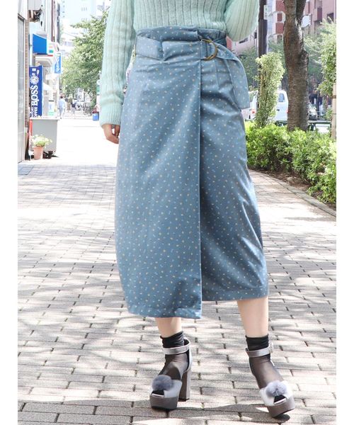 dazzlin（ダズリン）の「ベロアプリントスカート（スカート・レディース・ブラック/ボルドー/ブルー・SMALL/MEDIUM）」の2枚目の写真