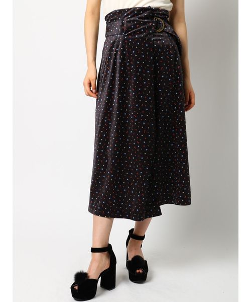 dazzlin（ダズリン）の「ベロアプリントスカート（スカート・レディース・ブラック/ボルドー/ブルー・SMALL/MEDIUM）」の6枚目の写真