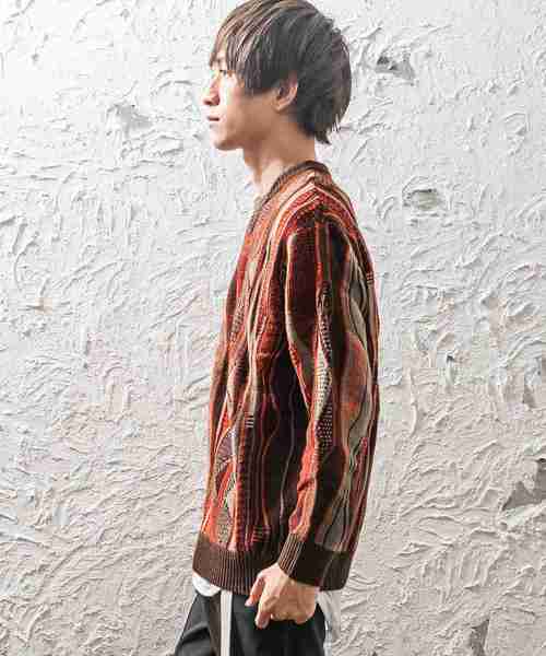 MinoriTY（マイノリティ）の「クージー柄ミックスオーバーサイズクルーニット レトロ柄ビッグニット（ニット/セーター・メンズ・ブラック/ワイン/ネイビー・M/L）」の5枚目の写真