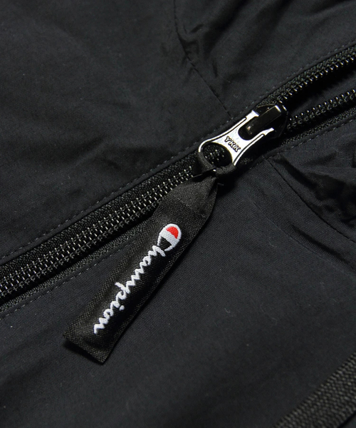 Champion(チャンピオン)の「Champion/チャンピオン アノラックパーカー(マウンテンパーカー・メンズ・ブラック/パープル/ターコイズブルー・M/L)」の8枚目の写真
