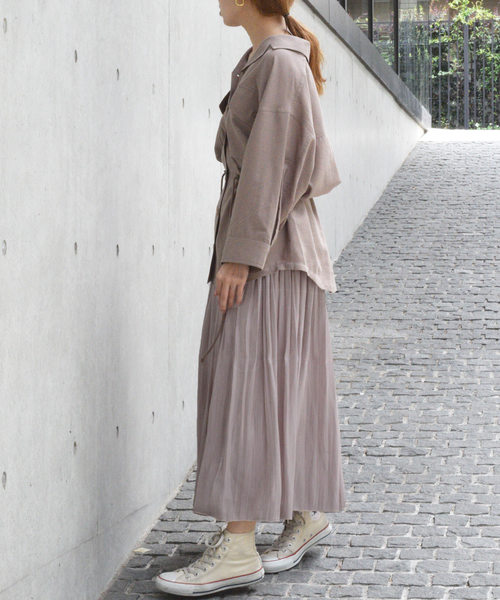 w closet(ダブルクローゼット)の「シャイニーサテン×チュールリバーシブルスカート(スカート・レディース・スモークグレー/ベージュ/ブラウン系その他・FREE)」の8枚目の写真