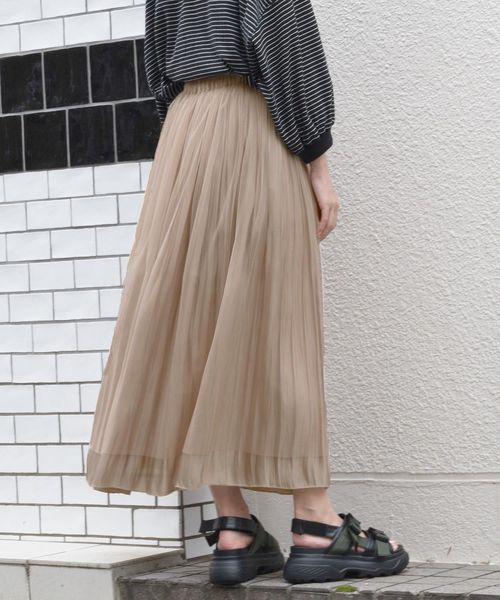 w closet（ダブルクローゼット）の「シャイニーサテン×チュール