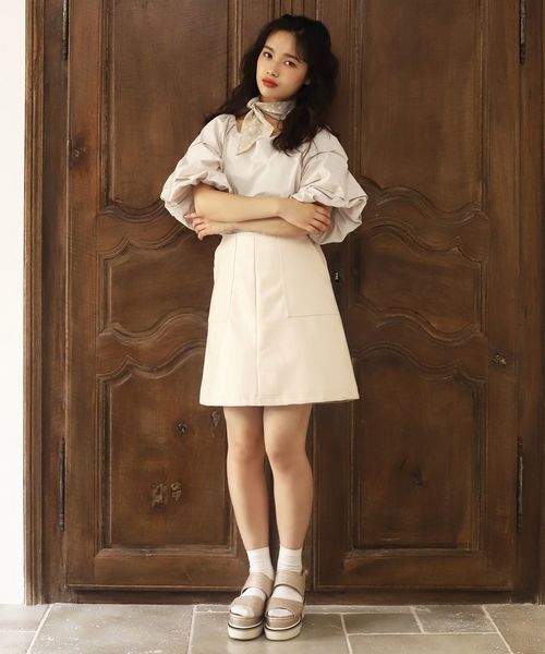 one after another NICE CLAUP（ワンアフターアナザーナイスクラップ）の「フェイクレザーミニ台形スカート（スカート・レディース・アイボリー/ブラウン/キャメル・FREE）」の9枚目の写真