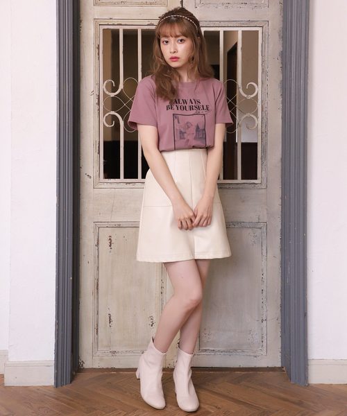 one after another NICE CLAUP（ワンアフターアナザーナイスクラップ）の「フェイクレザーミニ台形スカート（スカート・レディース・アイボリー/ブラウン/キャメル・FREE）」の17枚目の写真