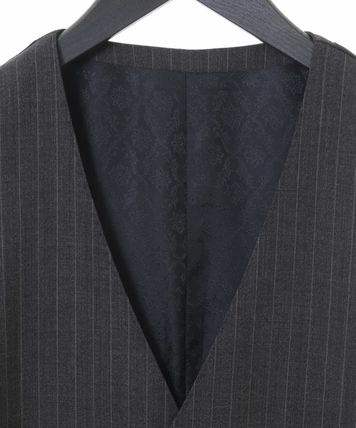 MICHEL KLEIN HOMME   （ミッシェルクランオム）の「ジレ（ビエラーノストライプ）（その他アウター・メンズ・ネイビー/グレー・48/44/51）」の4枚目の写真
