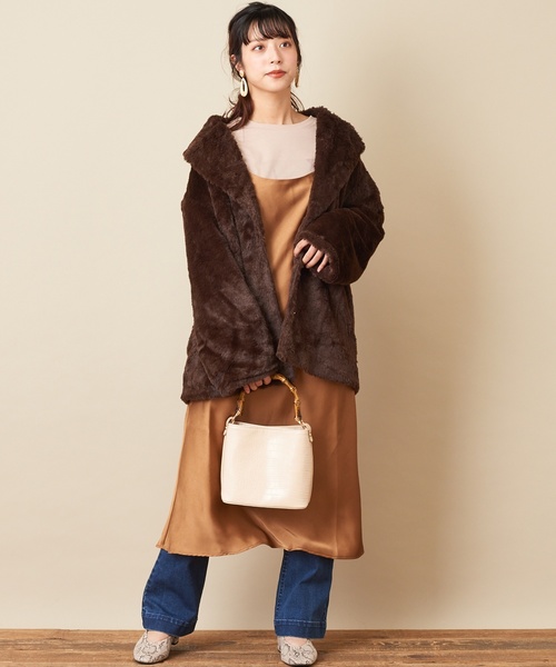 natural couture(ナチュラルクチュール)の「サテン2WAYキャミワンピース(ワンピース・レディース・ブラウン/ピンク/アイボリー/キャメル・FREE)」の15枚目の写真