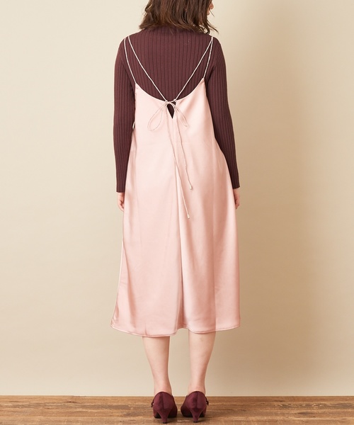 natural couture(ナチュラルクチュール)の「サテン2WAYキャミワンピース(ワンピース・レディース・ブラウン/ピンク/アイボリー/キャメル・FREE)」の16枚目の写真