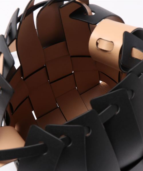 MARY AL TERNA（メアリオルターナ）の「【MARY AL TERNA(メアリオルターナ)】ハンドバッグ（ハンドバッグ・レディース・ブラック/ベージュ/グリーン・FREE）」の9枚目の写真