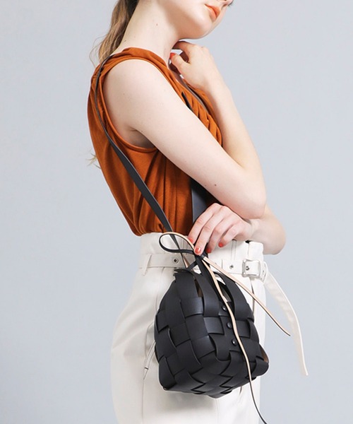 MARY AL TERNA（メアリオルターナ）の「【MARY AL TERNA(メアリオルターナ)】ハンドバッグ（ハンドバッグ・レディース・ブラック/ベージュ/グリーン・FREE）」の7枚目の写真