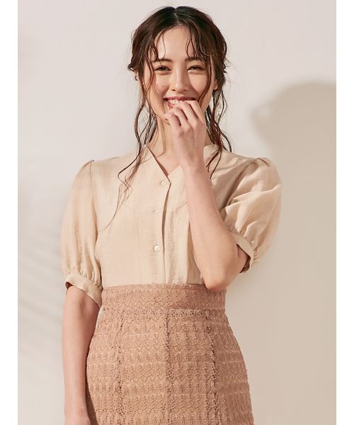 dazzlin（ダズリン）の「Ｖネックパフスリーブシアーブラウス（シャツ/ブラウス・レディース・オフホワイト/ベージュ/ピンク/ブルー・FREE）」の3枚目の写真