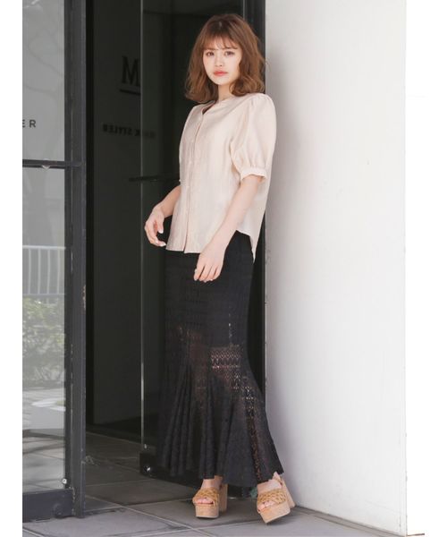 dazzlin（ダズリン）の「Ｖネックパフスリーブシアーブラウス（シャツ/ブラウス・レディース・オフホワイト/ベージュ/ピンク/ブルー・FREE）」の9枚目の写真