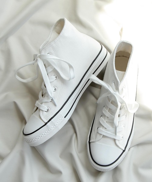 ZIP FIVE(ジップファイブ)の「【ZIP FIVE】キャンバス ハイカット / ローカット スニーカー(スニーカー・メンズ・ホワイト/ブラウン系その他/ベージュ系その他2/ブラウン系/ホワイト系/グリーン系その他/ベージュ/ブラウン/ブラウン系その他2/ブラック系/ベージュ系/ブラック/ベージュ系その他/グリーン系その他2・23.0cm/23.5cm/25.0cm/25.5cm/27.0cm/24.0cm/24.5cm/26.0cm/26.5cm/28.0cm)」の2枚目の写真