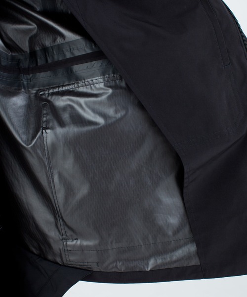 Y-3（ワイスリー）の「M CLASSIC DORICO NYLON PARKA（ブルゾン