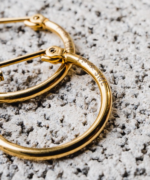 Pledge(プレッジ)の「【Pledge(プレッジ)】フープ ピアス(ペア)(ピアス(両耳用)・メンズ・ブラック/シルバー/ゴールド・FREE)」の4枚目の写真