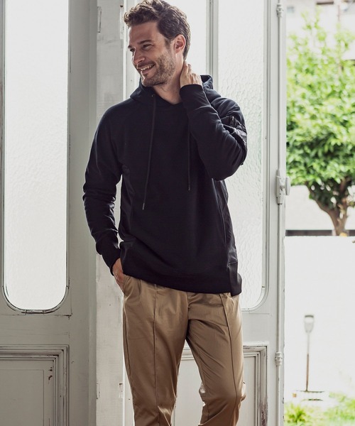 1piu1uguale3 RELAX（ウノピュウノウグァーレトレリラックス）の「1PIU1UGUALE3 RELAX(ウノピゥウノウグァーレトレ)裏毛切り替えプルオーバーパーカー（パーカー・メンズ・ブラック/グレー・S/L/M/XL/XXL）」の10枚目の写真