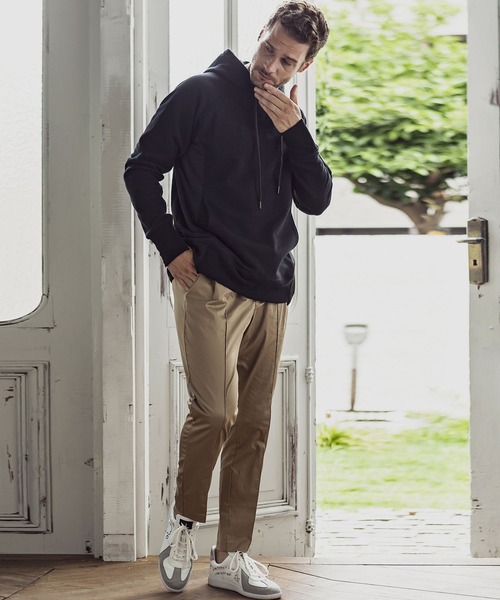 1piu1uguale3 RELAX（ウノピュウノウグァーレトレリラックス）の「1PIU1UGUALE3 RELAX(ウノピゥウノウグァーレトレ)裏毛切り替えプルオーバーパーカー（パーカー・メンズ・ブラック/グレー・S/L/M/XL/XXL）」の8枚目の写真