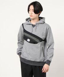 grn　ベイメン裏毛 バッグモチーフ プルパーカー
