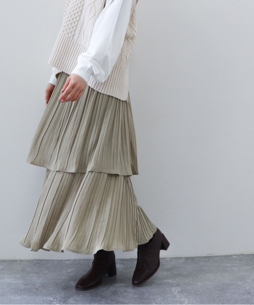 archives（アルシーヴ）の「プリーツティアードスカート（スカート・レディース・ベージュ/グリーン/ブルー/ピンクベージュ・MEDIUM）」の18枚目の写真