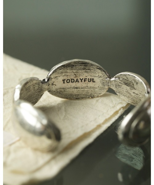 TODAYFUL（トゥデイフル）の「ミックスオーバルカフ（バングル/リストバンド・レディース・シルバー・FREE）」の5枚目の写真