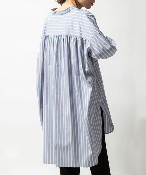 NOLLEY’S(ノーリーズ)の「タイプライターギャザーロングシャツ(シャツ/ブラウス・レディース・ホワイト/ブルー系その他3・FREE)」の4枚目の写真