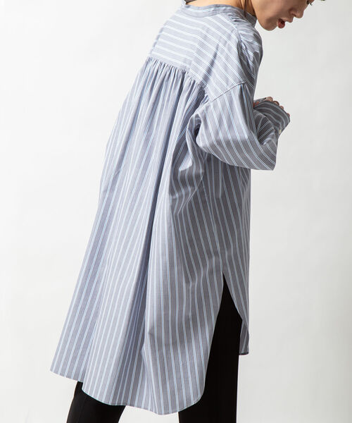 NOLLEY’S(ノーリーズ)の「タイプライターギャザーロングシャツ(シャツ/ブラウス・レディース・ホワイト/ブルー系その他3・FREE)」の5枚目の写真