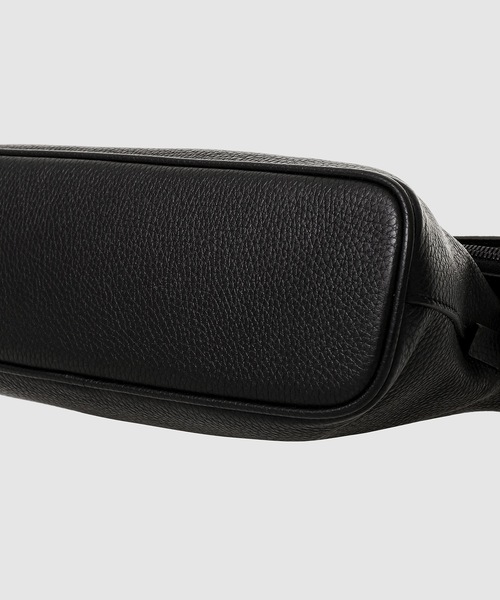 Maison Margiela(メゾンマルジェラ)の「SHOULDER BAG(ショルダーバッグ・メンズ・ブラック・ONESIZE)」の4枚目の写真