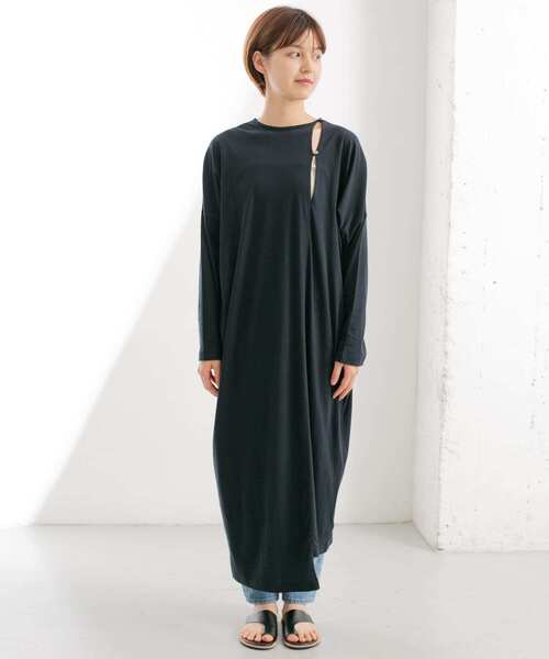 KBF(ケイビーエフ)の「2WAYロングカットワンピース(ワンピース・レディース・ブラック/オフホワイト/ベージュ・ONE)」の8枚目の写真