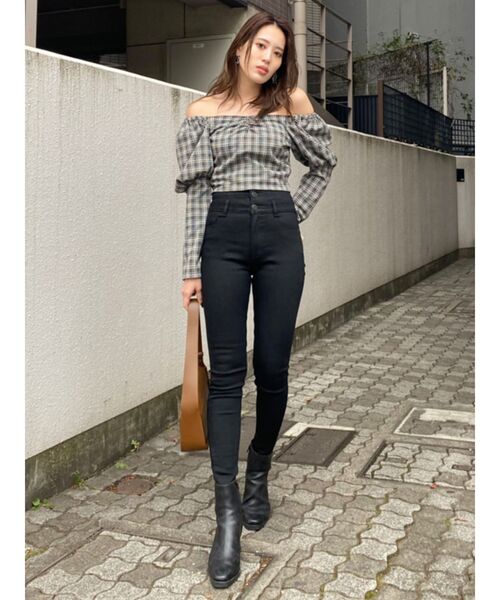 EMODA（エモダ）の「アシンメトリーショルダーバッグ（ショルダーバッグ・レディース・ブラック/ブラウン・FREE）」の4枚目の写真