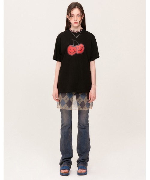 KIRSH(キルシー)の「『KIRSH/キルシー』BIG DOODLE CHERRY T-SHIRTS KH/ビッグチェリープリント半袖Tシャツ(Tシャツ/カットソー・レディース・ホワイト/ブラック/A・FREE)」の10枚目の写真