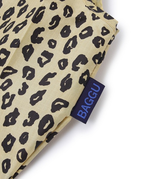 ADAM ET ROPE'(アダムエロペ)の「【BAGGU】Standard Baggu(エコバッグ/サブバッグ・レディース・ベージュ/オリーブ・M)」の8枚目の写真